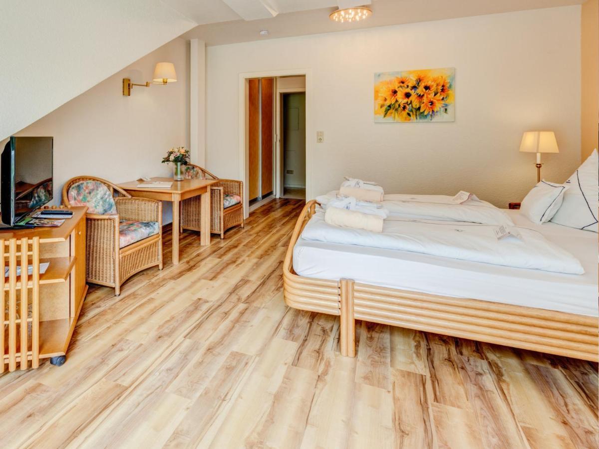 Hotel Seeschloesschen Hohwacht Bagian luar foto