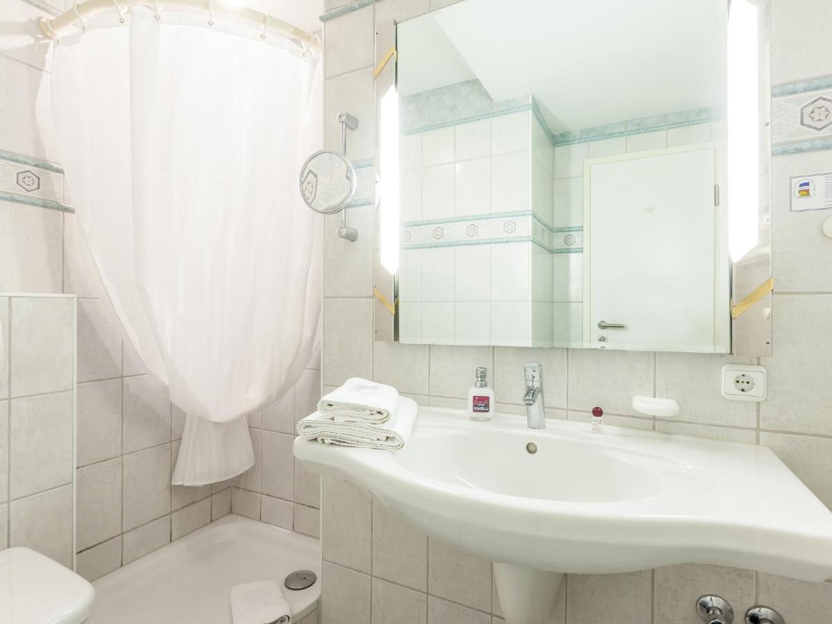 Hotel Seeschloesschen Hohwacht Bagian luar foto