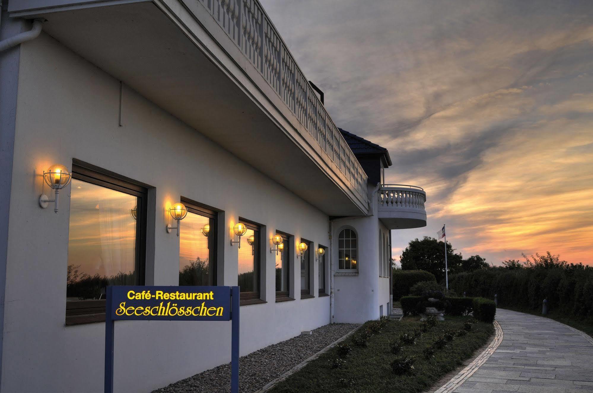 Hotel Seeschloesschen Hohwacht Bagian luar foto