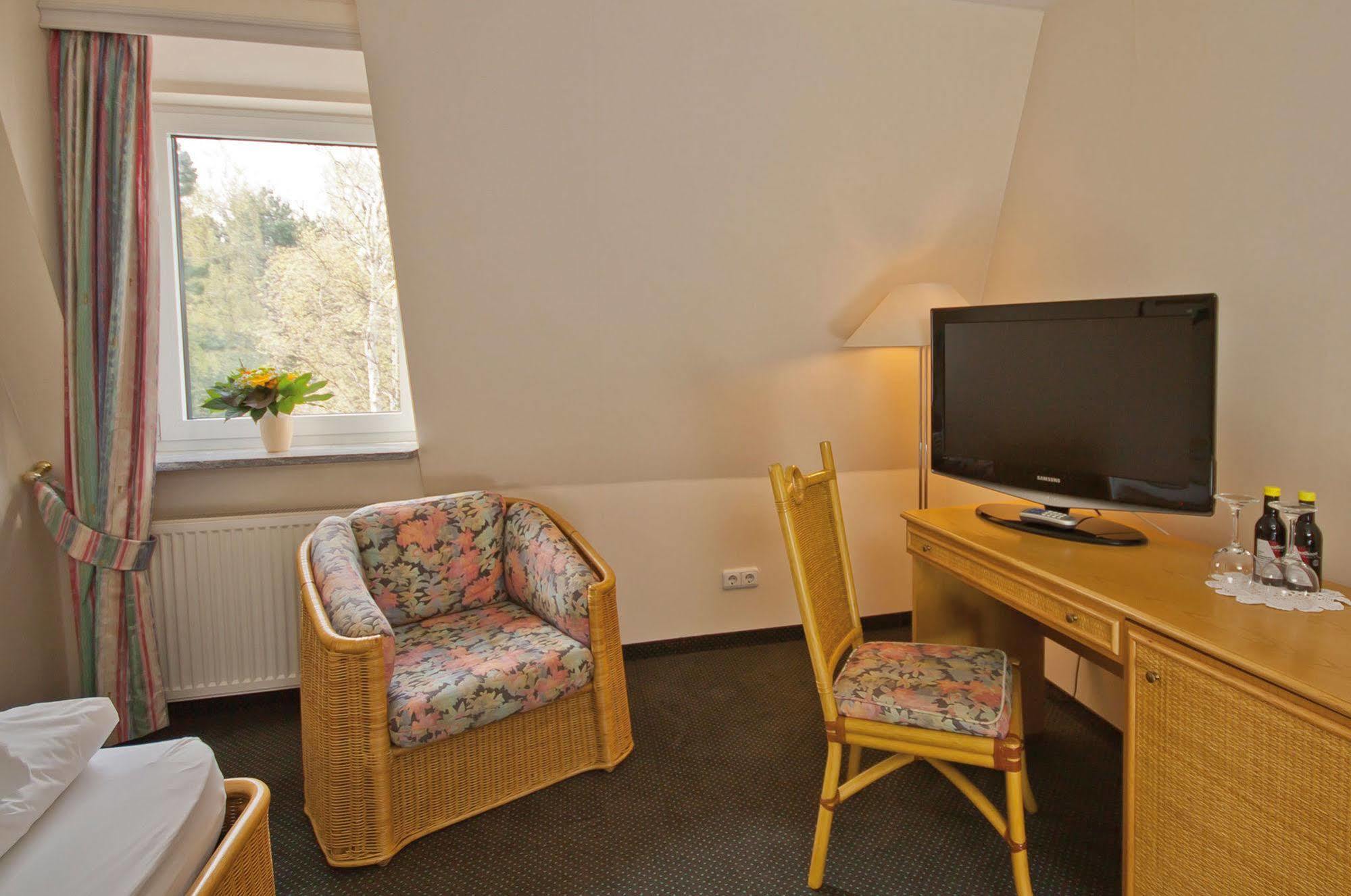 Hotel Seeschloesschen Hohwacht Bagian luar foto