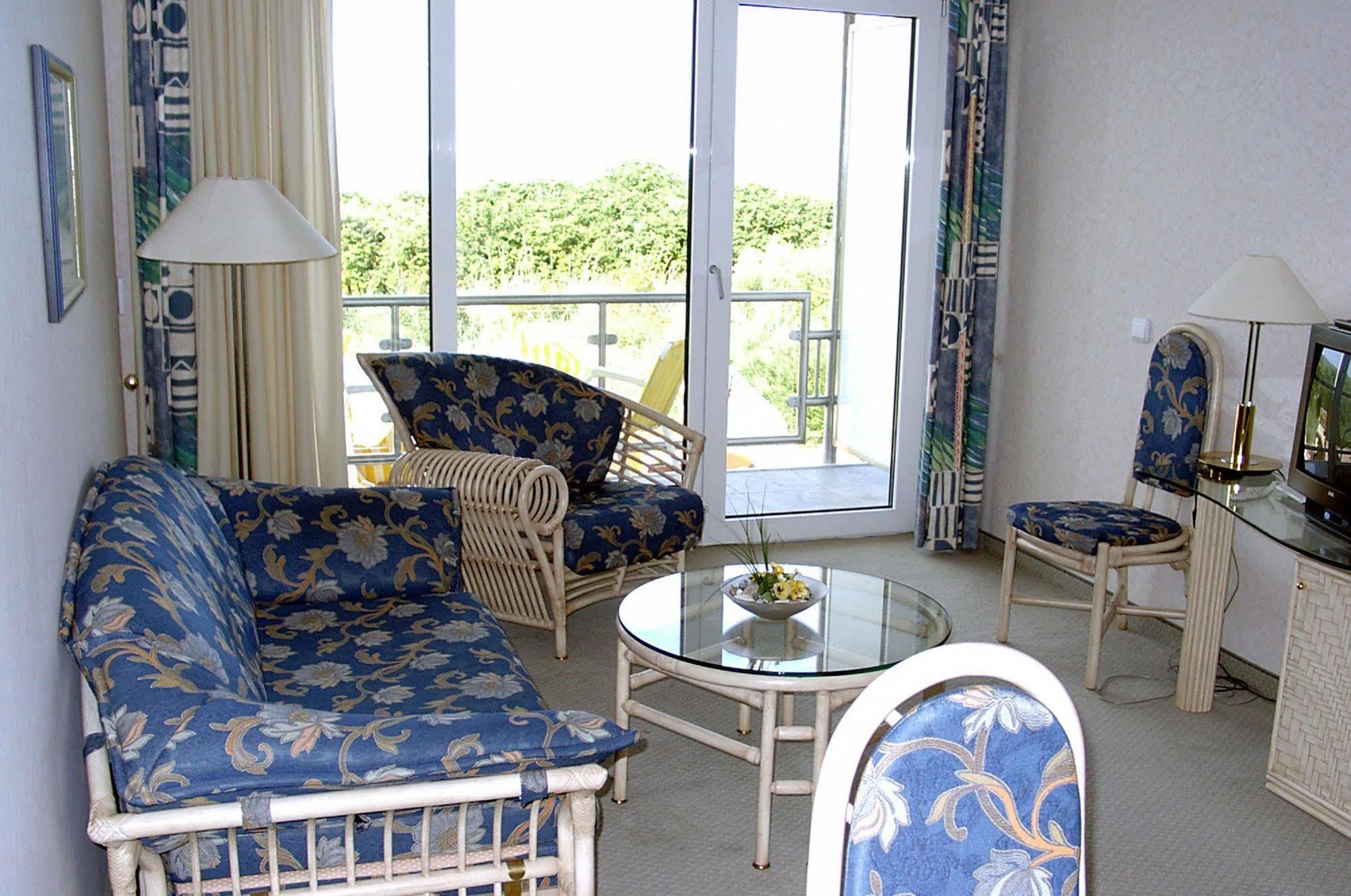Hotel Seeschloesschen Hohwacht Bagian luar foto
