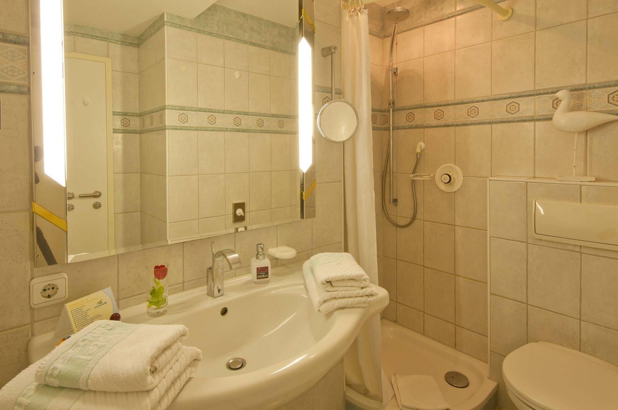 Hotel Seeschloesschen Hohwacht Bagian luar foto