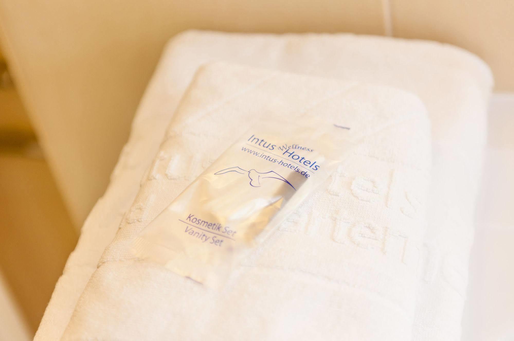 Hotel Seeschloesschen Hohwacht Bagian luar foto